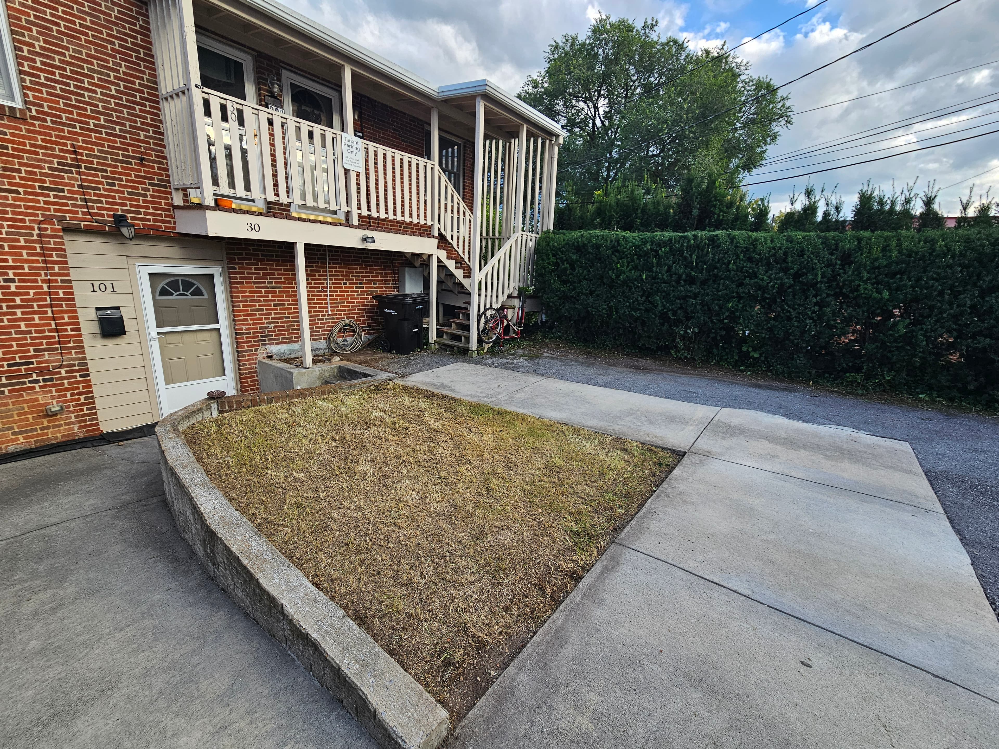 Lawn Mowing & Maintenance after